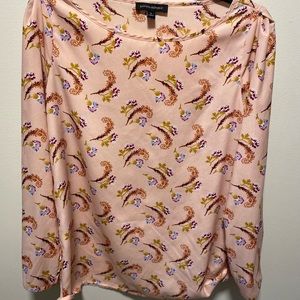 Banana Republic top small. Like new condition